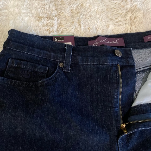 Gloria Vanderbilt Amanda Dark Blue Jeans - Picture 5 of 7